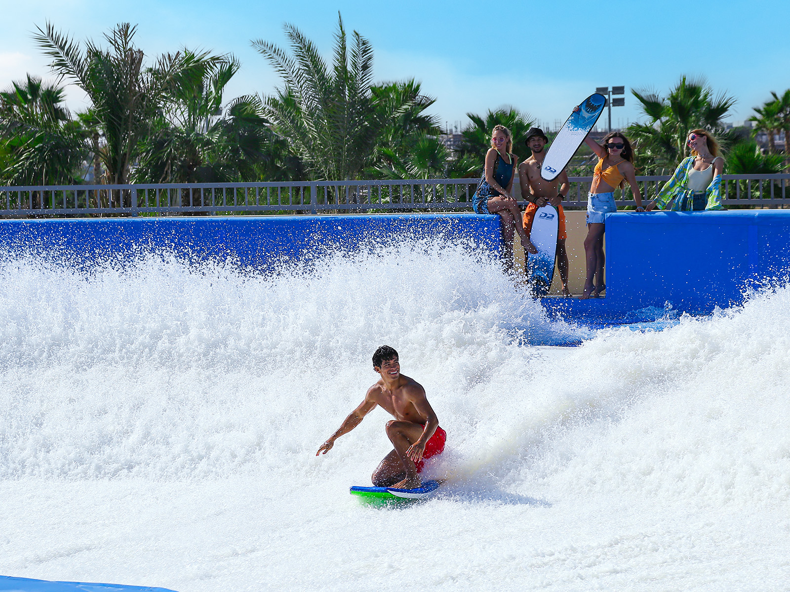 Violet 4 by DAMAC — espaces communs