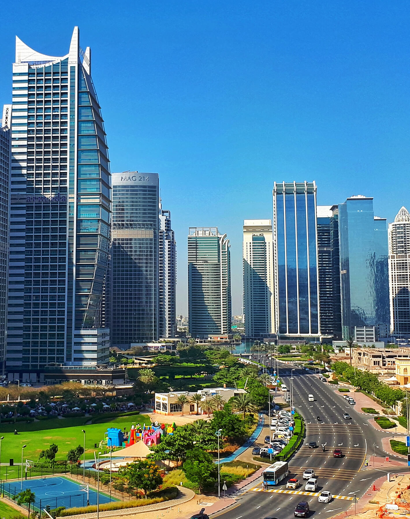 MBL Royal — exterior view in Jumeirah Lake Towers (JLT)