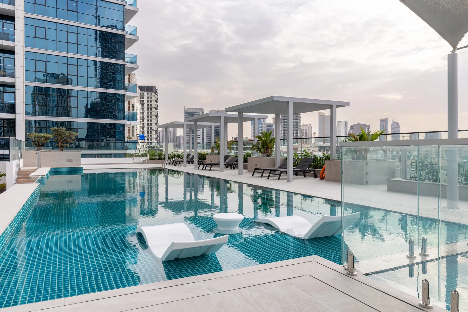 RA1N Residence — 3